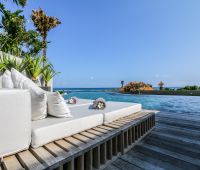 Villa The Beach Villa Cemagi, Pool Pavillon